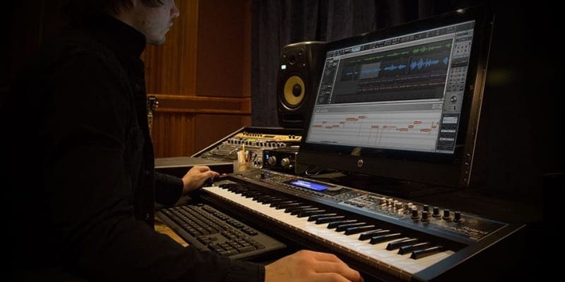 Guy showcasing some of the best free VST effects