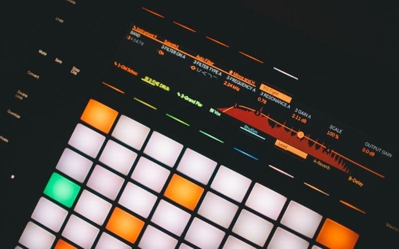 Midi controller uses free sample packs