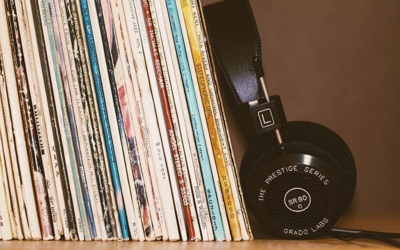 Records and headphones using free sample packs