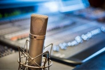 How To Use A Condenser Microphone