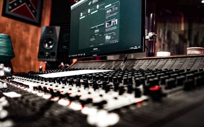 What Is Reverb