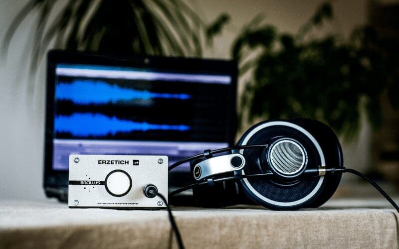 Music & headphones