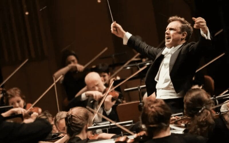 Music Conductor
