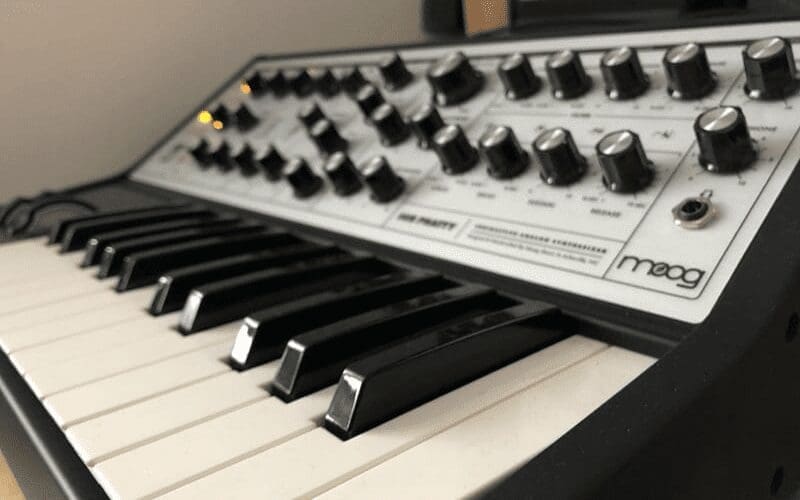 synthesizer