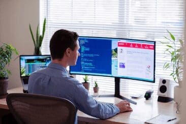 Our Guide To Remote Jobs In The Music Industry