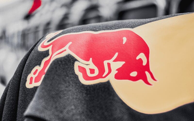 how to get your esports team sponsored