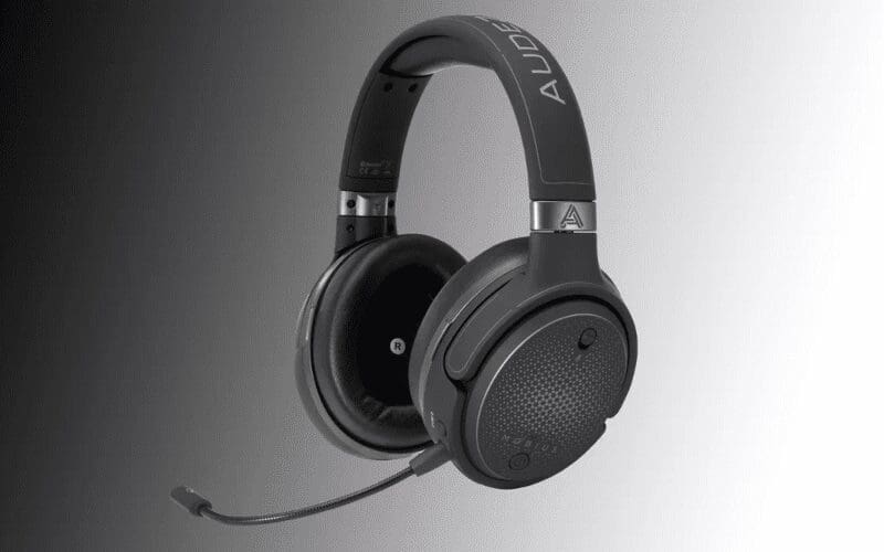 Audeze Mobius gamng headset