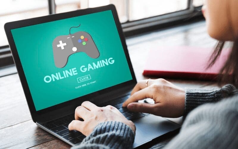 game journalist online gaming