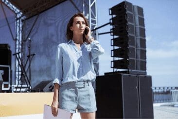 How To Become A Tour Manager