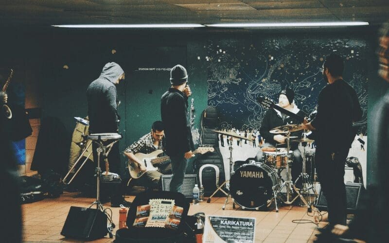 band rehearsing how to form a band