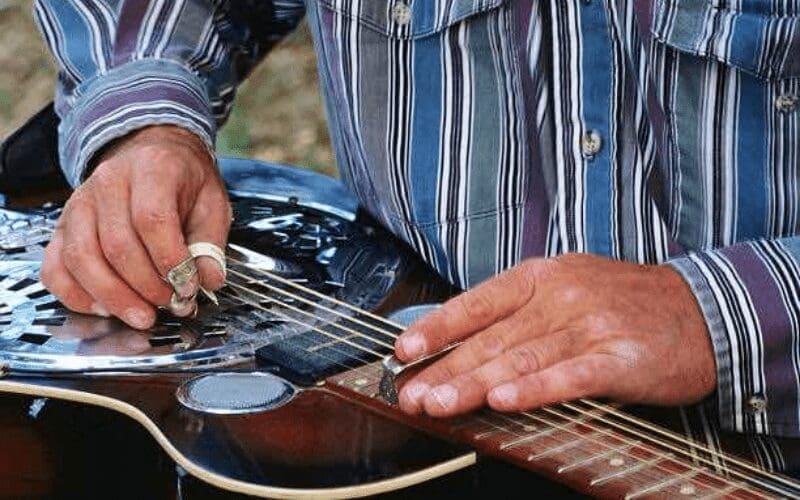 lapsteel guitar playing