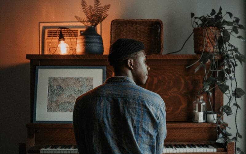 man playing piano 