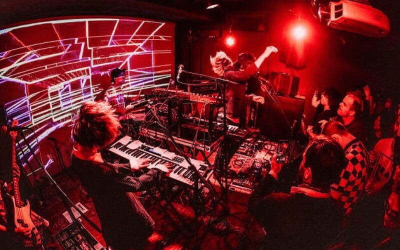 Underground Artists
