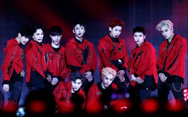 EXO Kpop boy band on stage