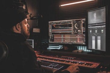 What Is A DAW In Music?