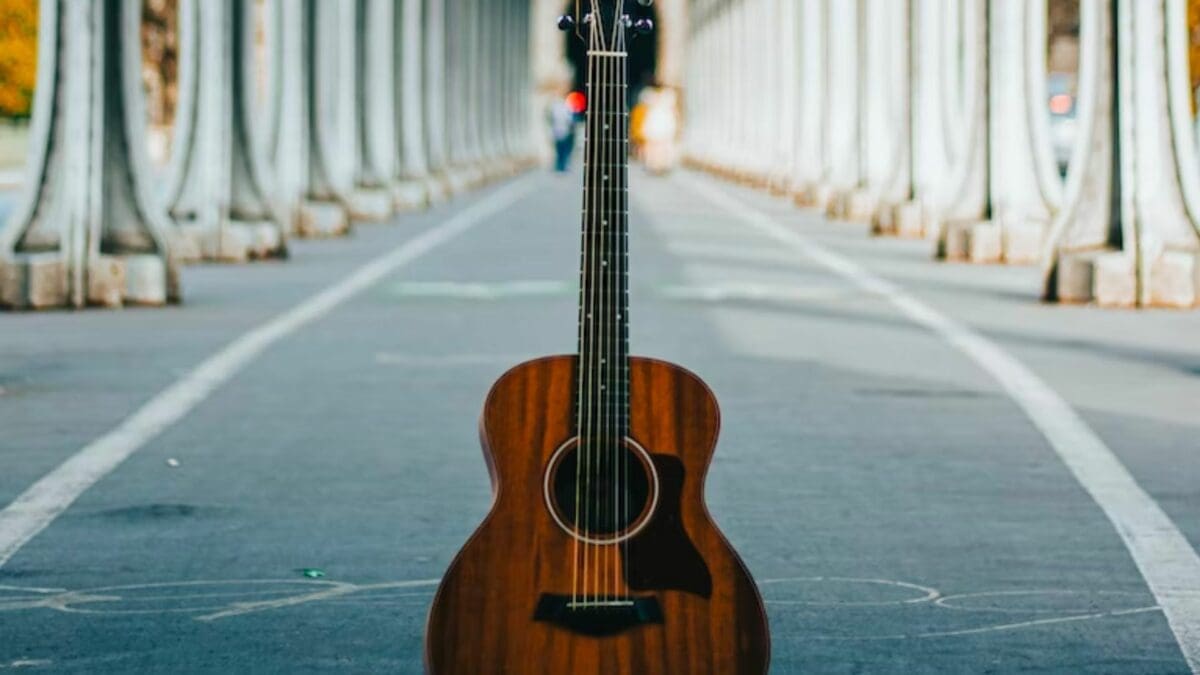 Best Acoustic Guitar Under 500 Bucks