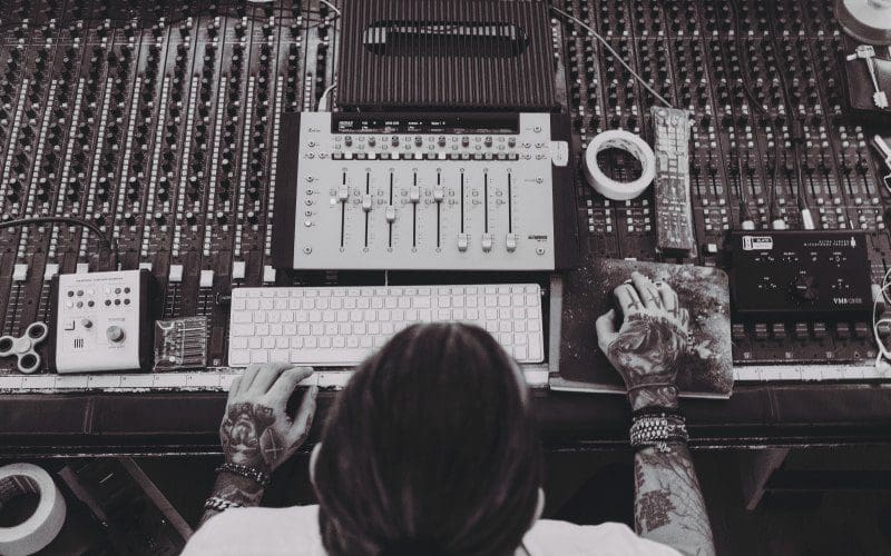 Recording contracts