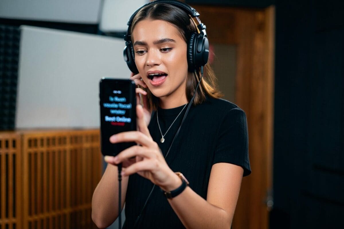 Best Online Vocal Tuner: Top 3 Tools to Keep You Pitch Perfect